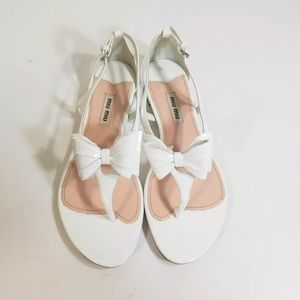 LIKE NEW Miu Miu Vernice bow sandals
